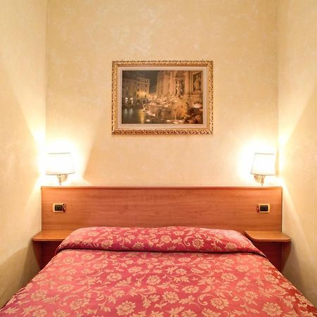 Monti Guest House - Affittacamere Рим Екстериор снимка