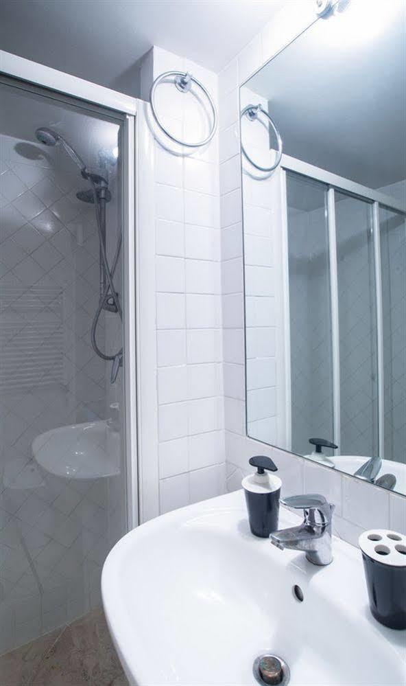Monti Guest House - Affittacamere Рим Екстериор снимка