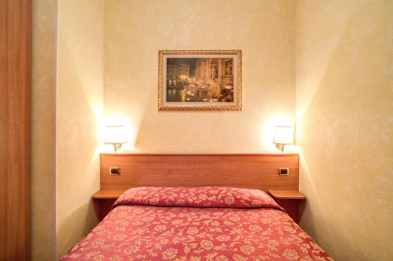 Monti Guest House - Affittacamere Рим Екстериор снимка